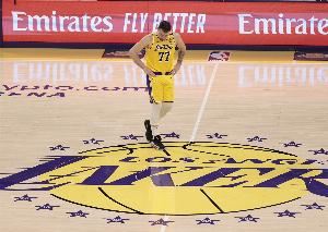 8月3日有资格续约！东契奇官宣签名鞋宣传之旅8月3日到洛杉矶